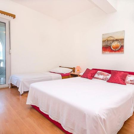 Apartments Tomislav Трогир Екстериор снимка