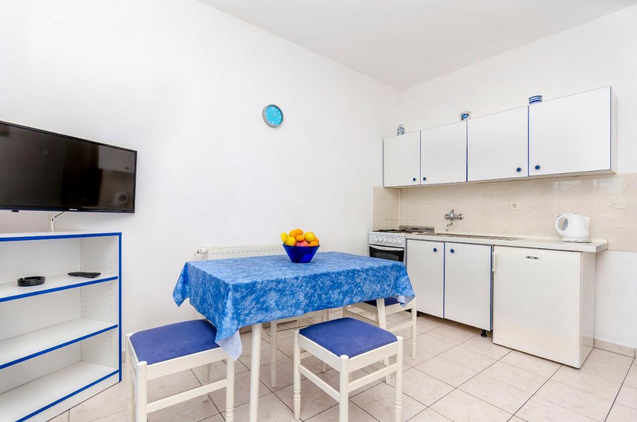 Apartments Tomislav Трогир Екстериор снимка