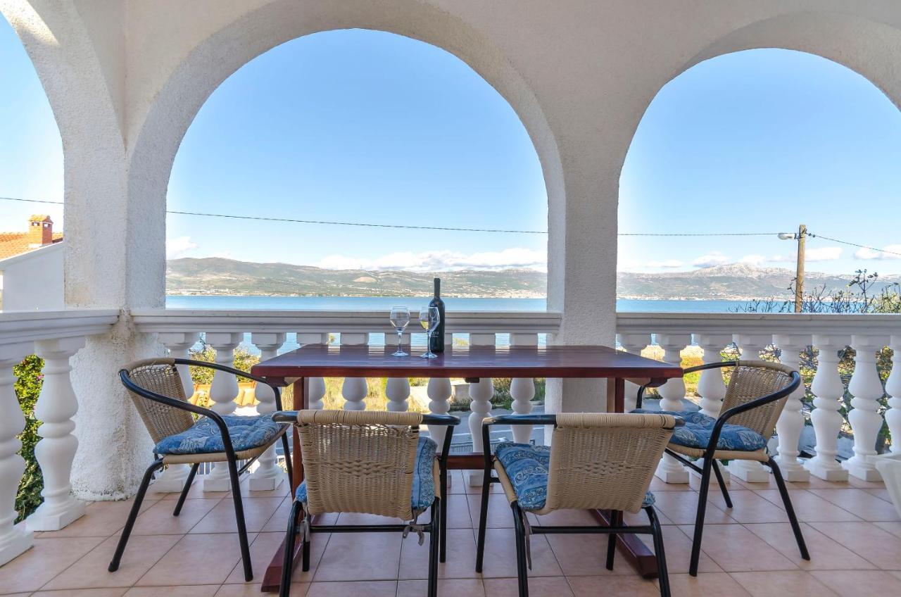 Apartments Tomislav Трогир Екстериор снимка