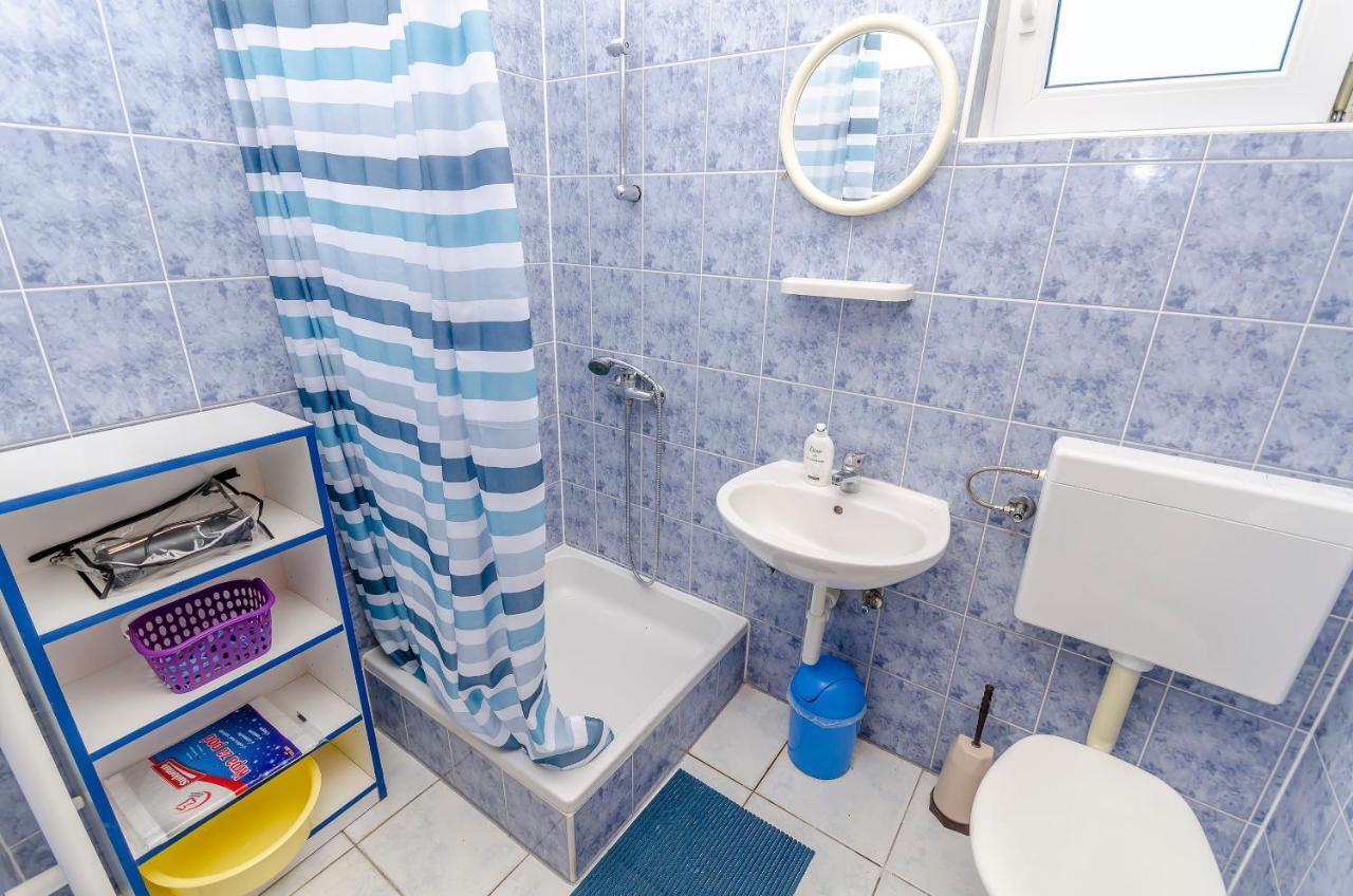 Apartments Tomislav Трогир Екстериор снимка