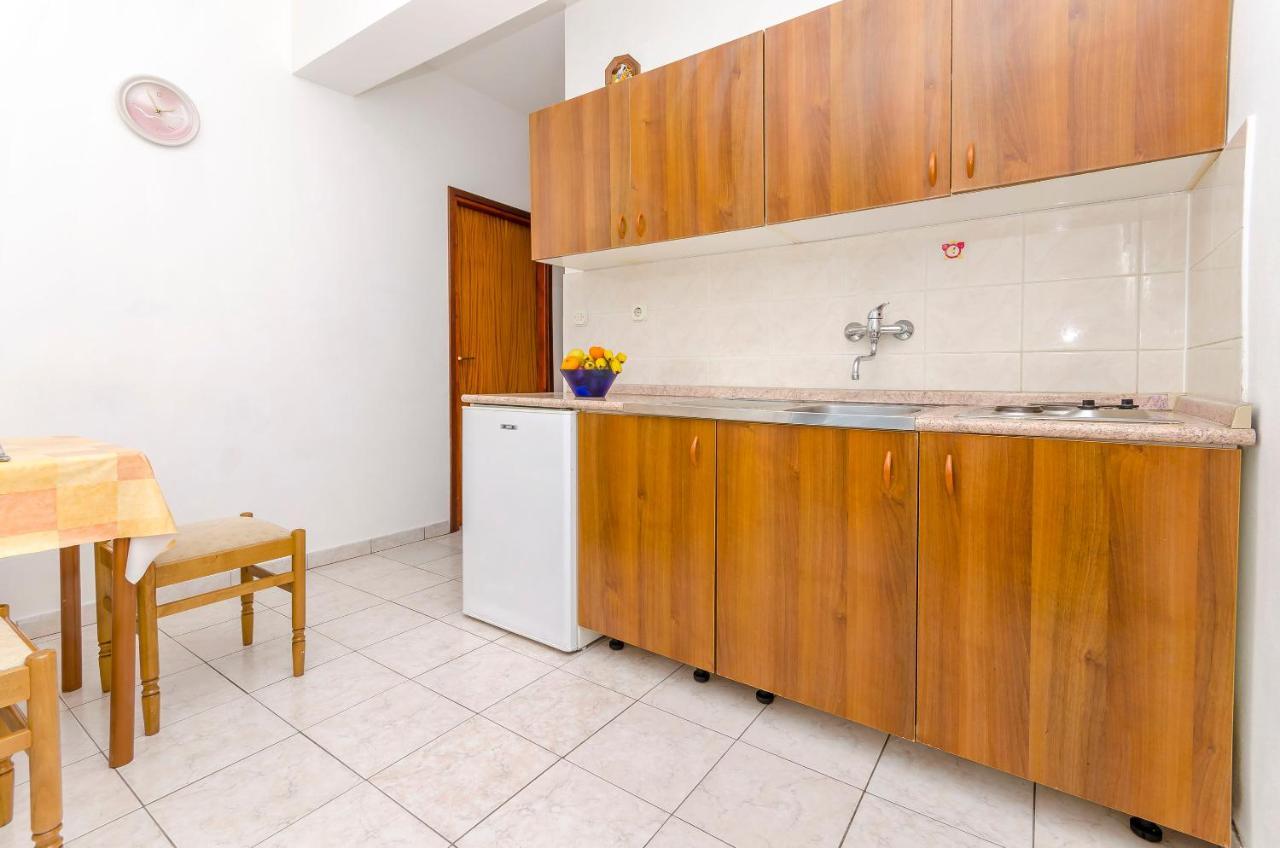 Apartments Tomislav Трогир Екстериор снимка